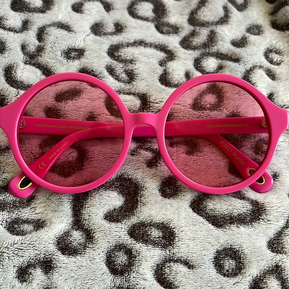 NWT Lele x Barbie sunglasses